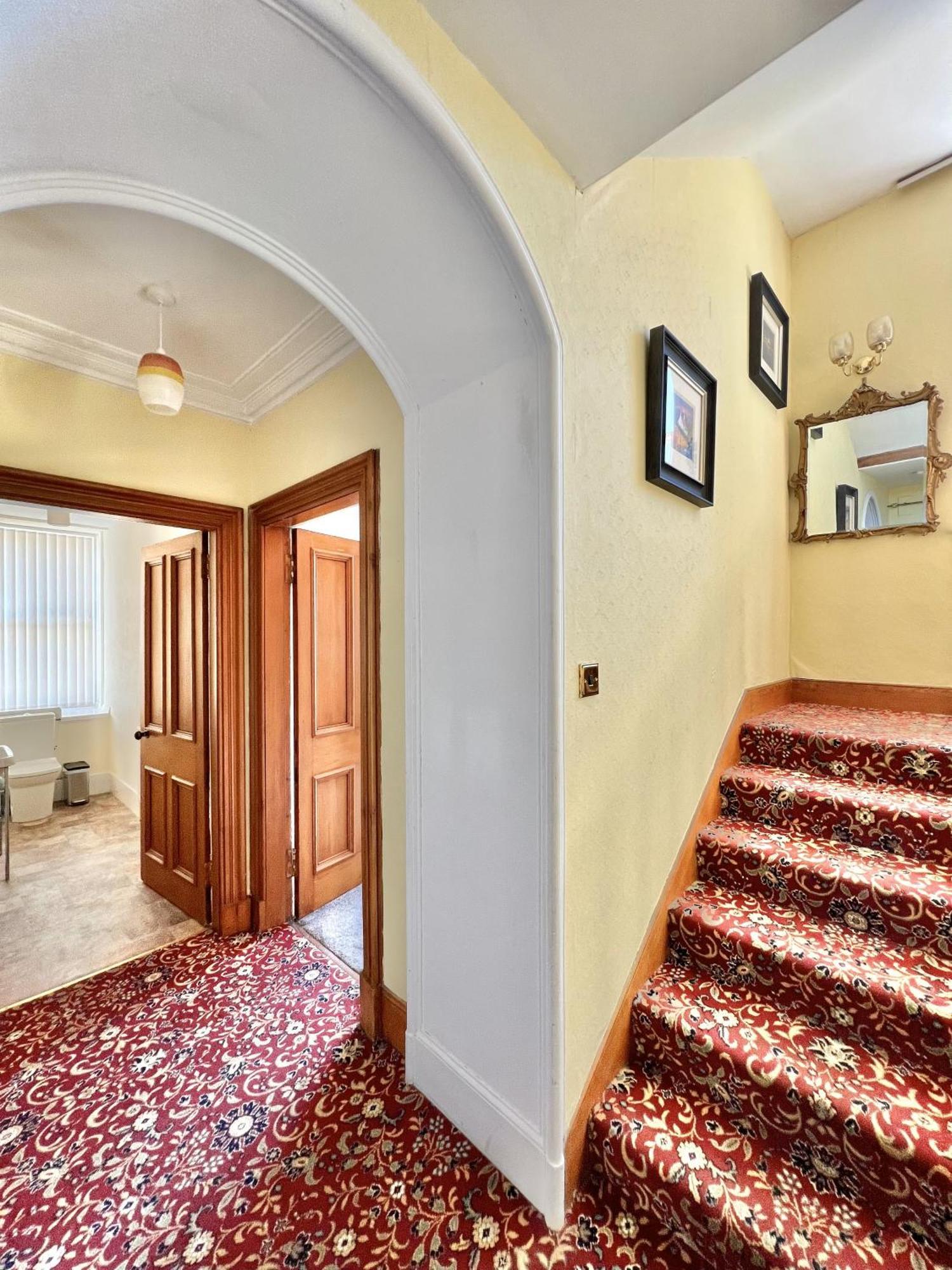 Victorian Chapel House Villa อาริเซก ภายนอก รูปภาพ