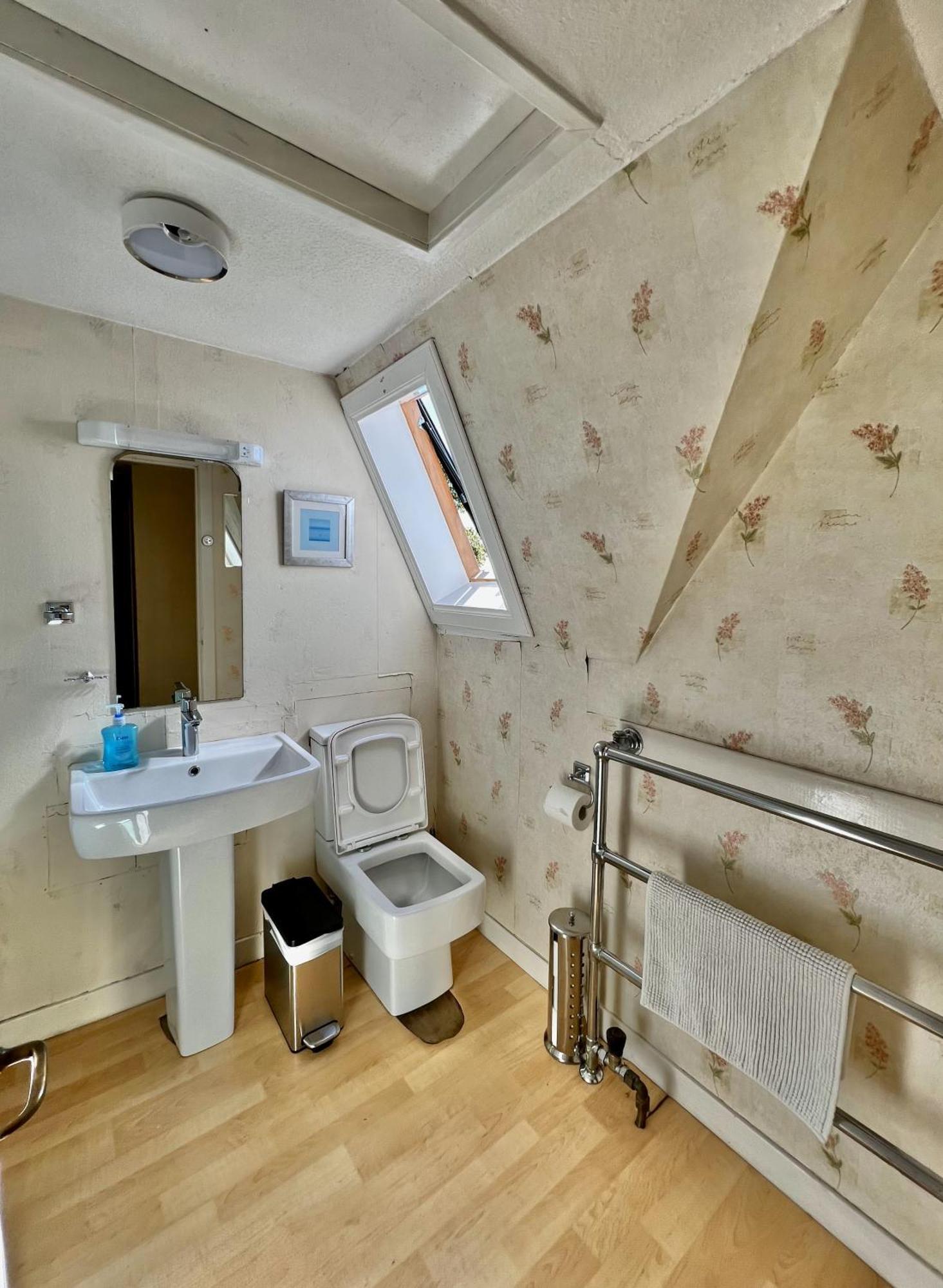 Victorian Chapel House Villa อาริเซก ภายนอก รูปภาพ